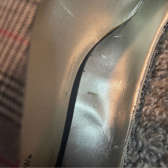 Croft & Barrow Women's Checkered Heels - Gray and Red Z9 - Picture 5 of 14